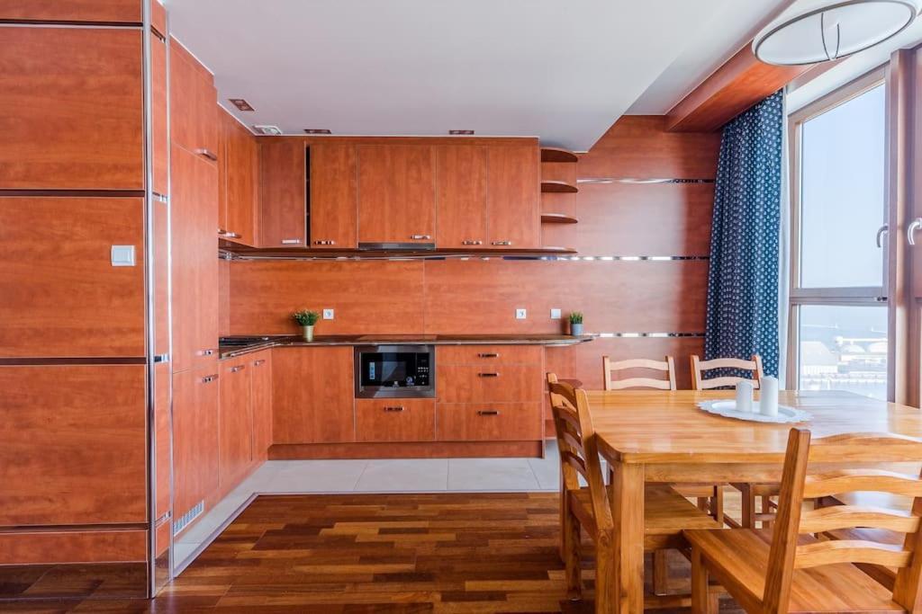 Golden Apartments An Hryniewickiego 6A Gdynia Dış mekan fotoğraf